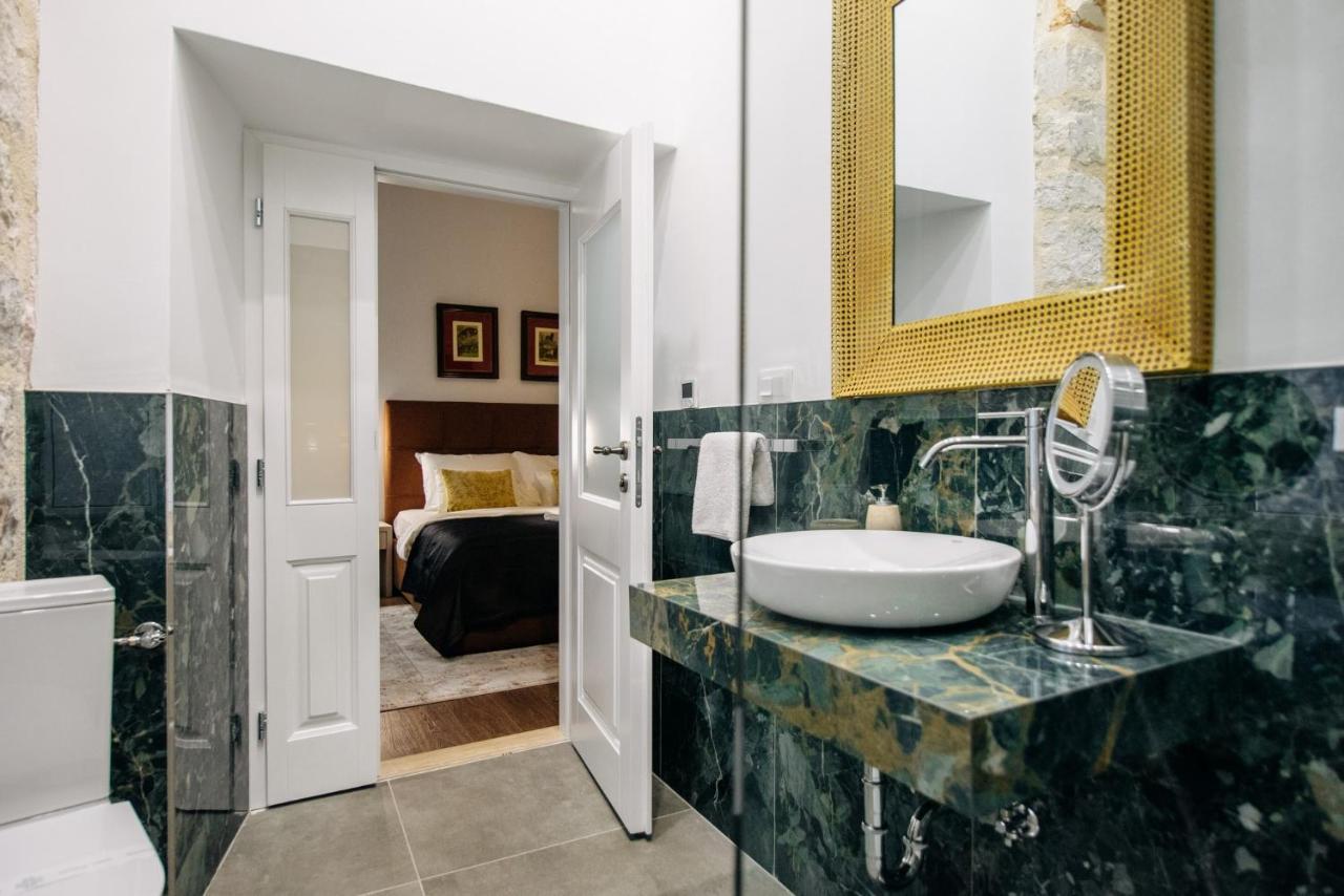 Central W Apartment & Rooms By Duhomes Dubrovnik Bagian luar foto