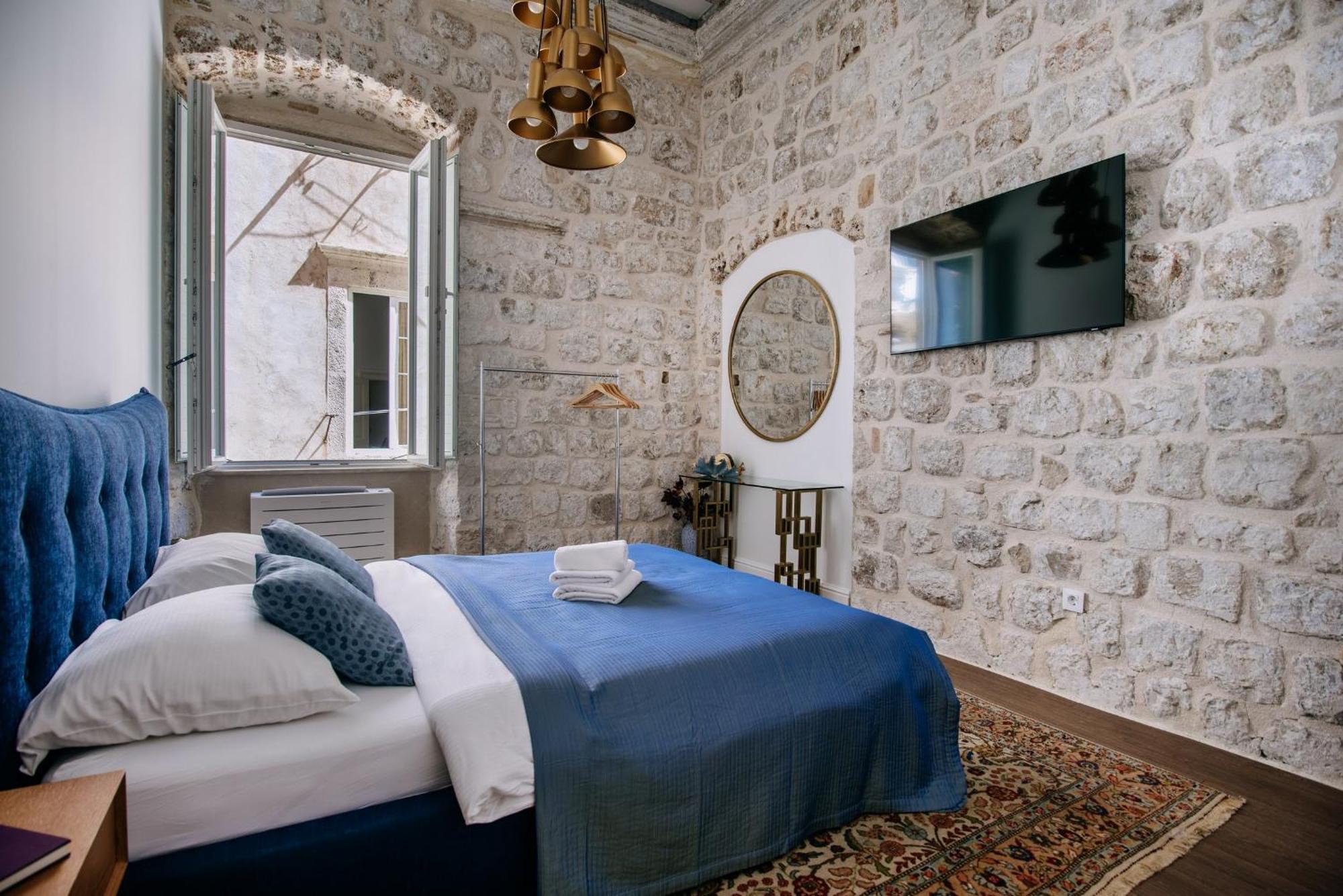 Central W Apartment & Rooms By Duhomes Dubrovnik Bagian luar foto